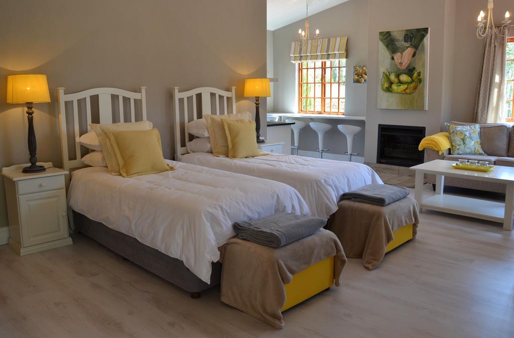 By The Way Guesthouse Clarens Szoba fotó