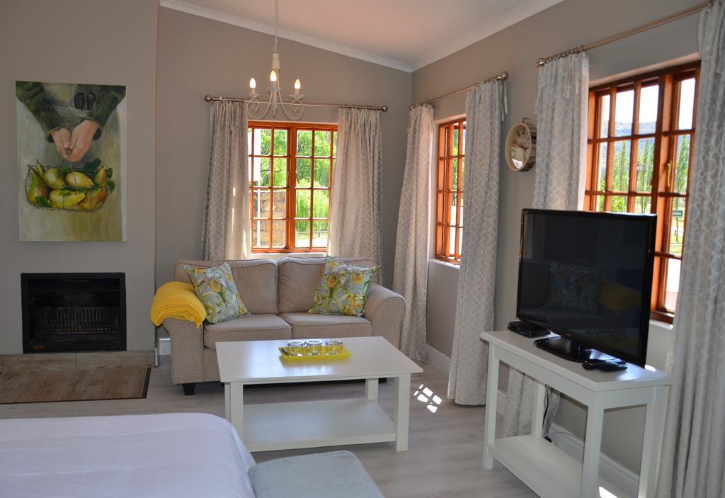 By The Way Guesthouse Clarens Szoba fotó